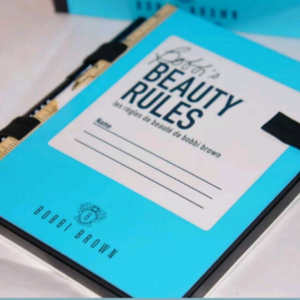 Bobbi Brown BEAUTY RULES face palette